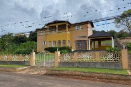 4 Bedrooms 3 Bathrooms, House for Sale in Kingston 19