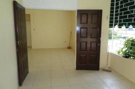 4 Bedrooms 2 Bathrooms, House for Sale in Kingston 6