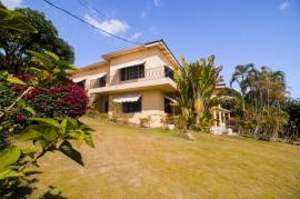 5 Bedrooms 5 Bathrooms, House for Sale in Top Hill