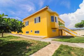 5 Bedrooms 4 Bathrooms, House for Sale in Greater Portmore