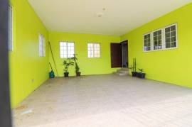 5 Bedrooms 4 Bathrooms, House for Sale in Greater Portmore