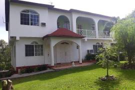 6 Bedrooms 5 Bathrooms, House for Sale in Tower Isle