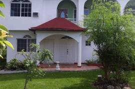 6 Bedrooms 5 Bathrooms, House for Sale in Tower Isle