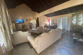 4 Bedrooms 4 Bathrooms, House for Sale in Duncans