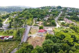 7 Bedrooms 5 Bathrooms, House for Sale in Montego Bay