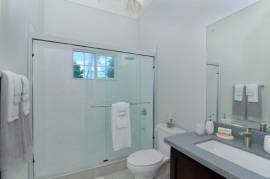 4 Bedrooms 3 Bathrooms, House for Sale in Tower Isle