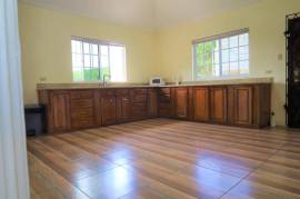 4 Bedrooms 3 Bathrooms, House for Sale in Hat Field