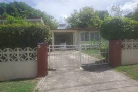 4 Bedrooms 3 Bathrooms, House for Sale in Kingston 10