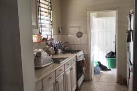 3 Bedrooms 2 Bathrooms, House for Sale in Kingston 8