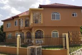 8 Bedrooms 6 Bathrooms, House for Sale in May Pen