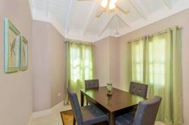 3 Bedrooms 2 Bathrooms, House for Sale in Tower Isle