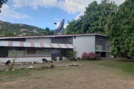 5 Bedrooms 4 Bathrooms, House for Sale in Kingston 19