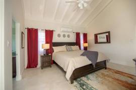 3 Bedrooms 2 Bathrooms, House for Sale in Oracabessa