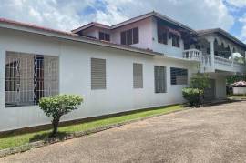 6 Bedrooms 5 Bathrooms, House for Sale in May Pen