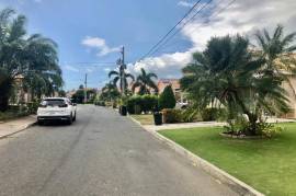 5 Bedrooms 3 Bathrooms, House for Sale in Greater Portmore