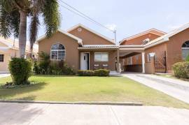 5 Bedrooms 3 Bathrooms, House for Sale in Greater Portmore