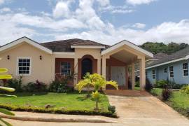 3 Bedrooms 2 Bathrooms, House for Sale in Oracabessa