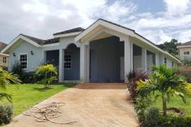 3 Bedrooms 2 Bathrooms, House for Sale in Oracabessa