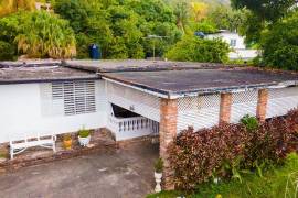 5 Bedrooms 5 Bathrooms, House for Sale in Kingston 6