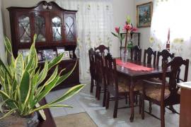 6 Bedrooms 4 Bathrooms, House for Sale in Kingston 19