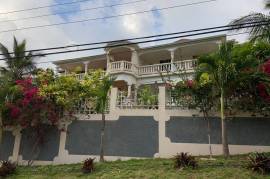 10 Bedrooms 6 Bathrooms, House for Sale in Mandeville