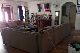 5 Bedrooms 3 Bathrooms, House for Sale in Siloah