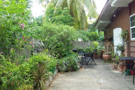 4 Bedrooms 3 Bathrooms, House for Sale in Kingston 6