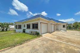 4 Bedrooms 4 Bathrooms, House for Sale in Mandeville