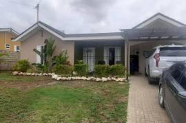 3 Bedrooms 2 Bathrooms, House for Sale in Falmouth