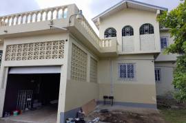 6 Bedrooms 5 Bathrooms, House for Sale in Tower Isle