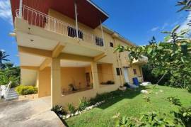 4 Bedrooms 4 Bathrooms, House for Sale in Kingston 8