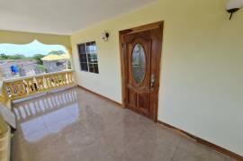 6 Bedrooms 4 Bathrooms, House for Sale in Runaway Bay