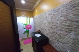 3 Bedrooms 2 Bathrooms, House for Sale in Tower Isle