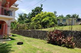 8 Bedrooms 6 Bathrooms, House for Sale in Saint Ann's Bay