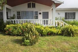 4 Bedrooms 3 Bathrooms, House for Sale in Munroe College