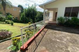 4 Bedrooms 3 Bathrooms, House for Sale in Kingston 9