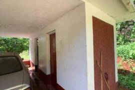 4 Bedrooms 3 Bathrooms, House for Sale in Kingston 9