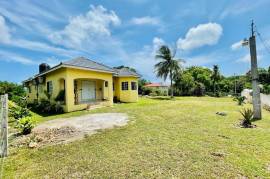 3 Bedrooms 3 Bathrooms, House for Sale in Ocho Rios