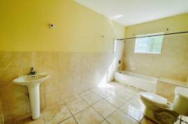 3 Bedrooms 3 Bathrooms, House for Sale in Ocho Rios