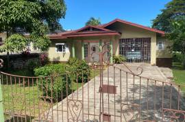 3 Bedrooms 3 Bathrooms, House for Sale in Ocho Rios