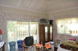 4 Bedrooms 3 Bathrooms, House for Sale in Little River