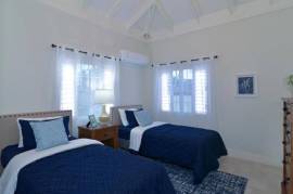 3 Bedrooms 2 Bathrooms, House for Sale in Oracabessa