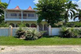 7 Bedrooms 7 Bathrooms, House for Sale in Tower Isle