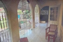 3 Bedrooms 2 Bathrooms, House for Sale in White House WD