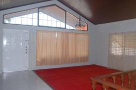 5 Bedrooms 4 Bathrooms, House for Sale in Mandeville