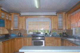 5 Bedrooms 4 Bathrooms, House for Sale in Mandeville