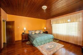 7 Bedrooms 5 Bathrooms, House for Sale in Mandeville