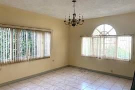 5 Bedrooms 3 Bathrooms, House for Sale in Kingston 19