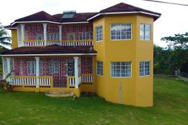 6 Bedrooms 5 Bathrooms, House for Sale in Santa Cruz