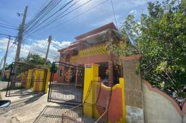 8 Bedrooms 5 Bathrooms, House for Sale in Spanish Town